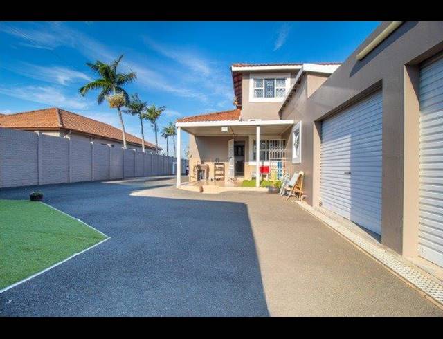 4 BEDROOM HOUSE FOR SALE IN BLUFF